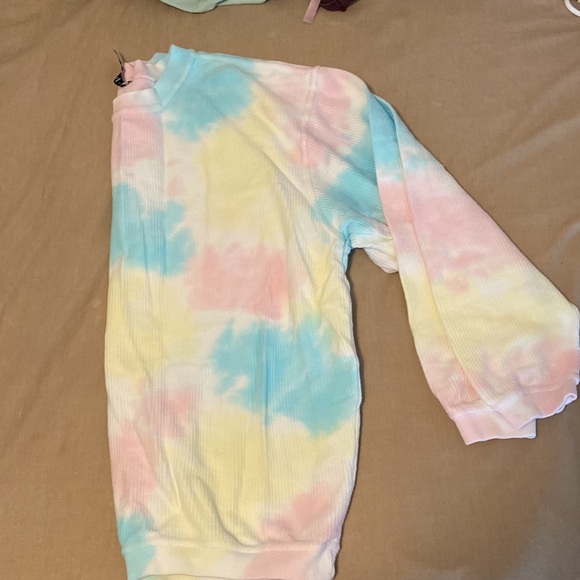 Long sleeve crew neck. Tie dye. - Picture 2 of 2